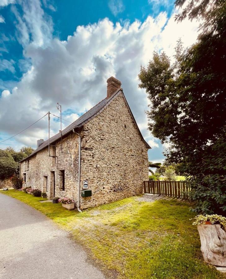 Hotel Le Boulay Guichen Exterior foto